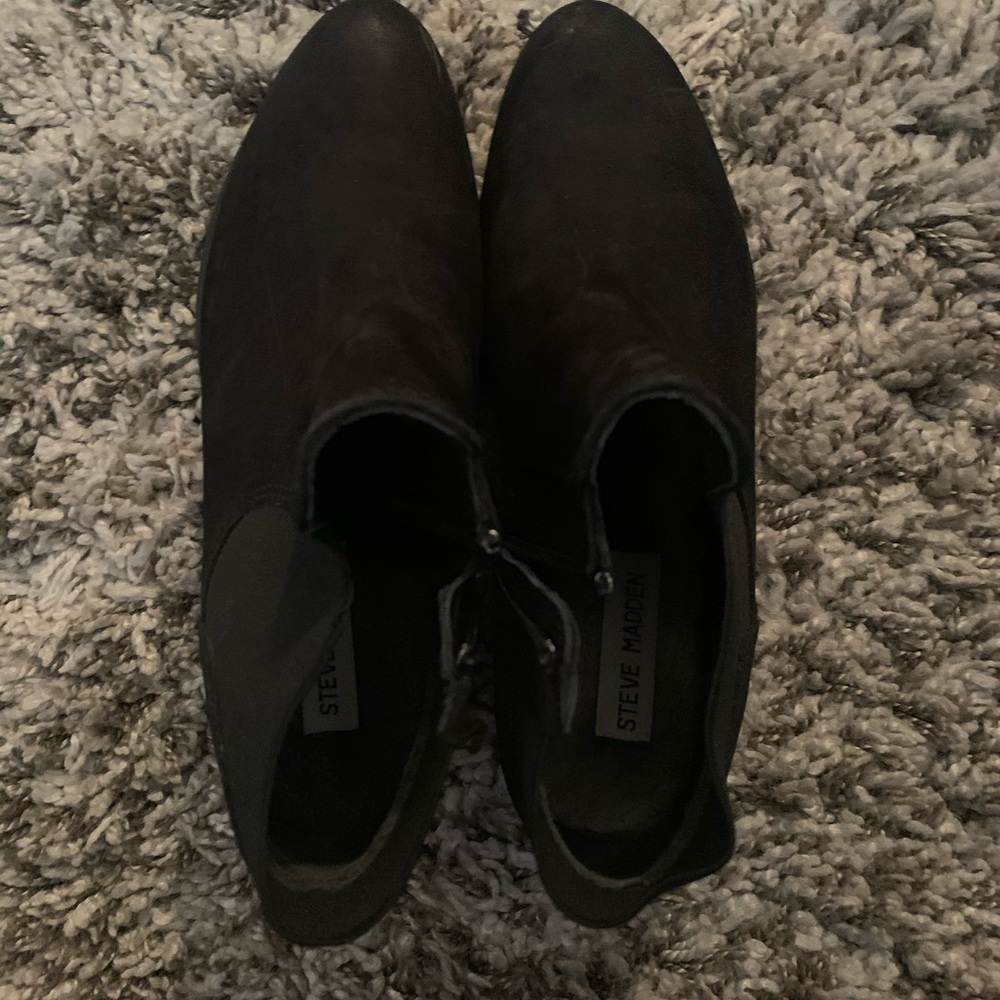 Steve Madden Chelsea Booties